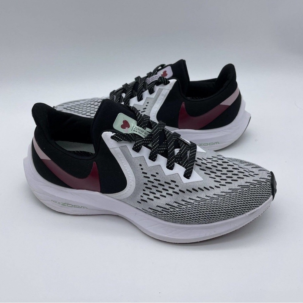 Nike Women’s Zoom Winflo Running Shoes Size 8